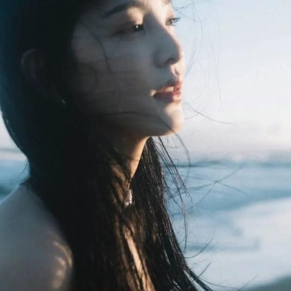 在我姐姐的婚纱里